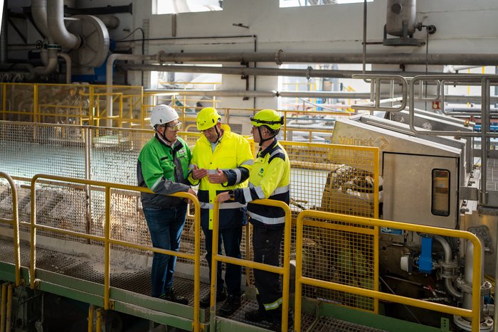 Equipamentos de automação e camisas de rolo de sucção elevam a qualidade do papel